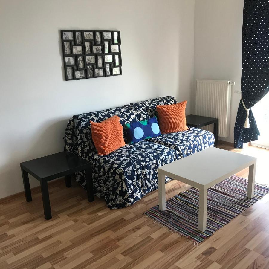 Lg Living Apartment Stockerau Eksteriør billede