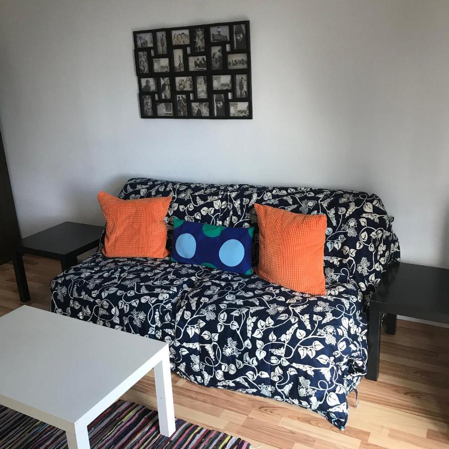 Lg Living Apartment Stockerau Eksteriør billede