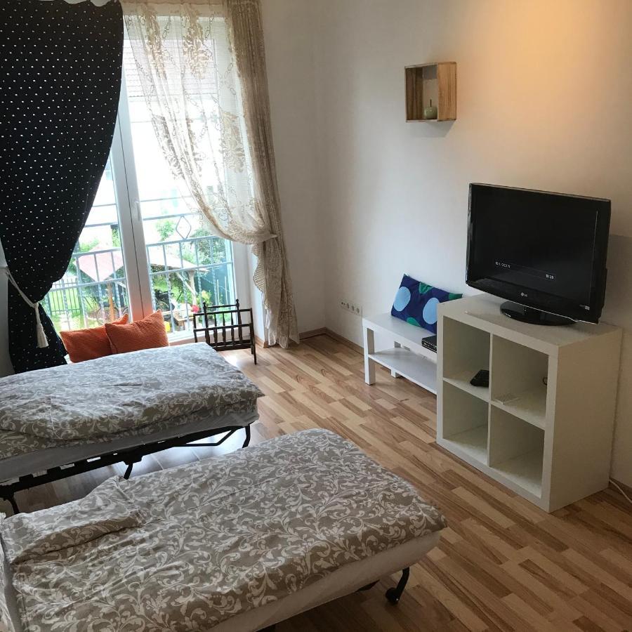 Lg Living Apartment Stockerau Eksteriør billede